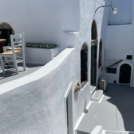 Viletta Verte * Fira (Santorini)
