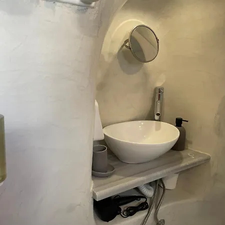 Viletta Verte Fira (Santorini)